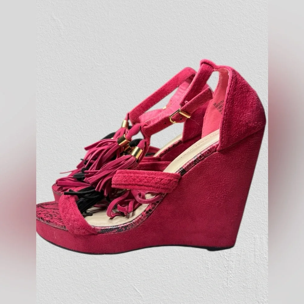 Ashley Stewart‎ fuchsia suede wedge sandals tassels snakeskin print